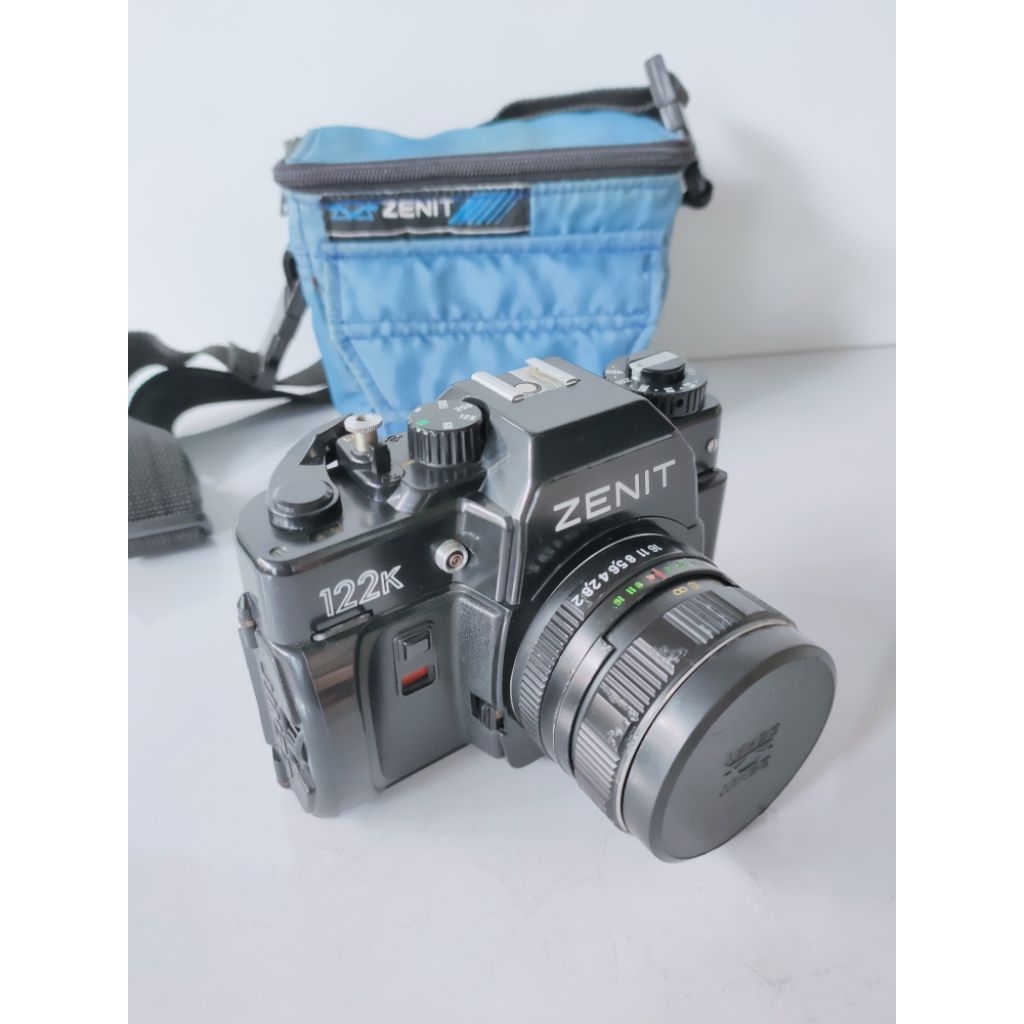 Kamera SLR analog vintage Zenit 122K made in Russia helios lens 58mm 1:2 zenit cap lensa camera phot