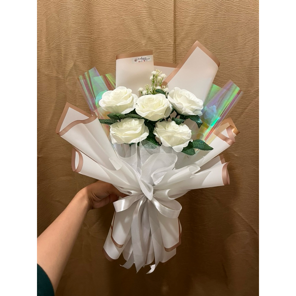 Buket Bunga Wisuda/ Anniversary / Valentine / Hari guru / Kado Ultah dll. Buket Bunga Murah Cantik R