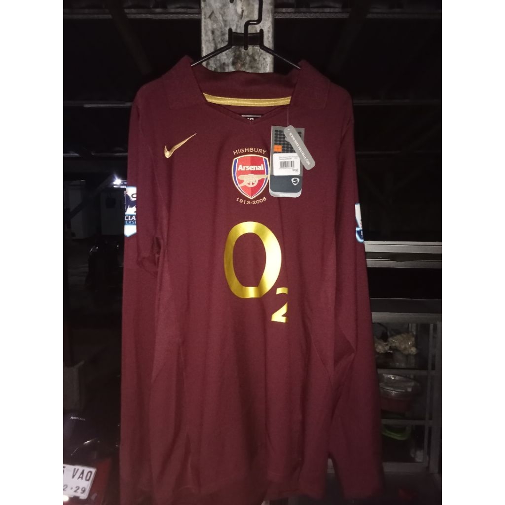 Arsenal maroon 2006 highbury