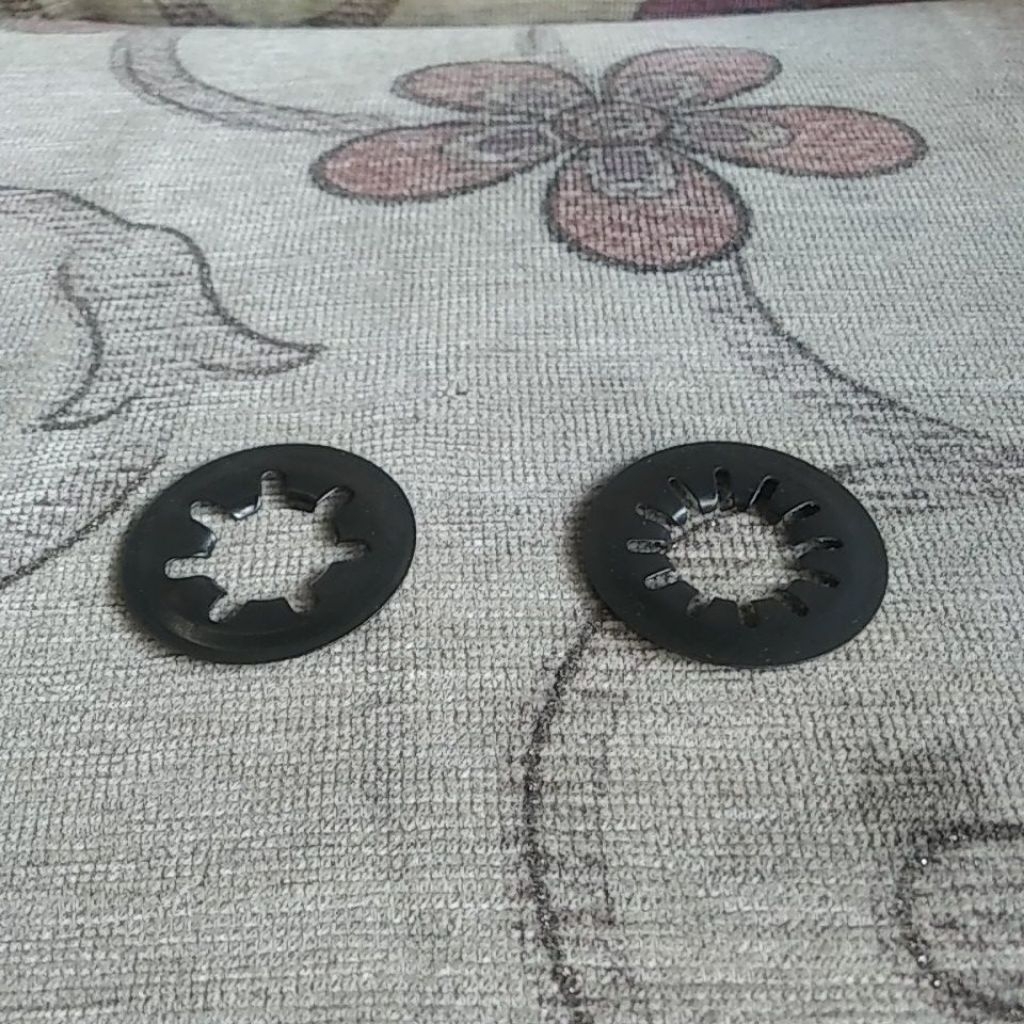 Pengait untuk pasang bearing 688 kipas angin