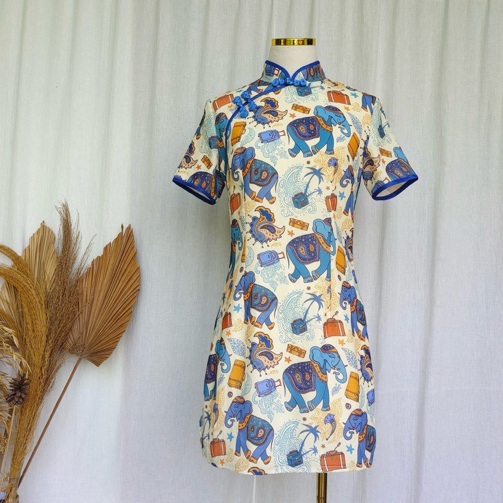 Fashion Modern Cheongsam Dress