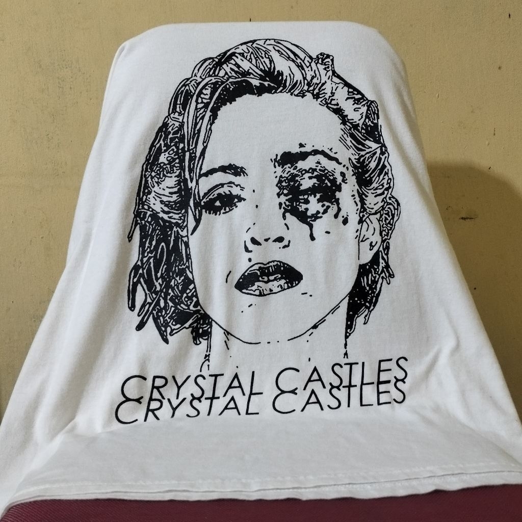 Crystal Castles Alice Glass Madonna Tour Germany