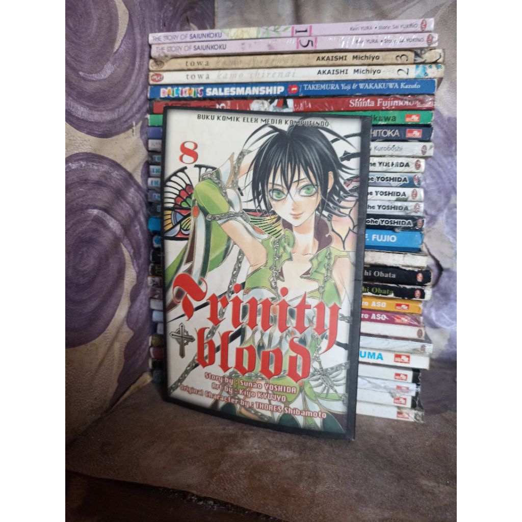 Komik : Trinity Blood Vol 8