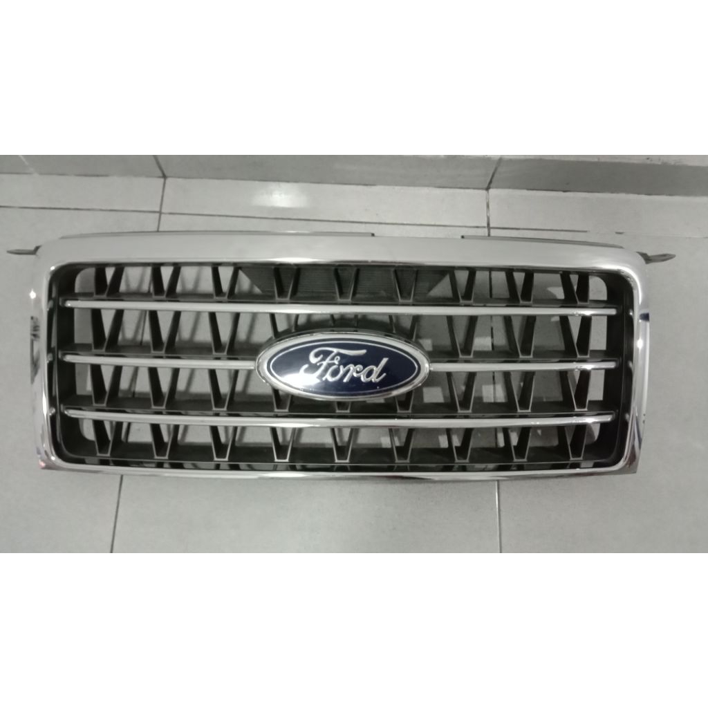 grill ford Everest 2008