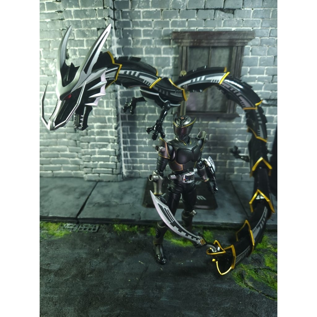 SHF Kamen Rider Ryuga & Dragblacker