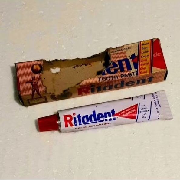 Koleksi Pajangan Pasta Gigi RITADENT Tahun 1977
