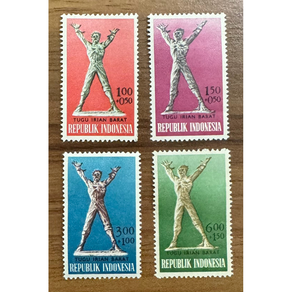 Prangko Kuno Set “Tugu Irian Barat 1963” (Filateli)
