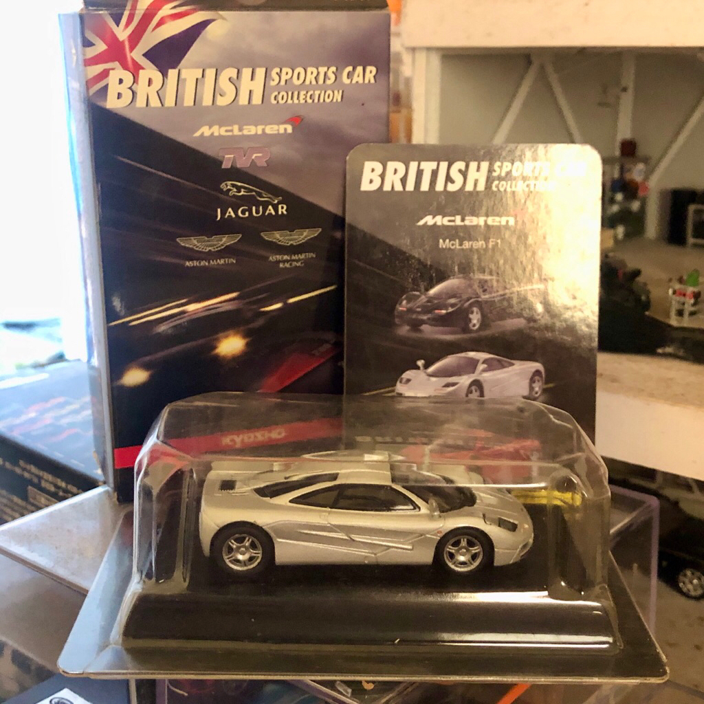 Kyosho - McLaren F1_Silver