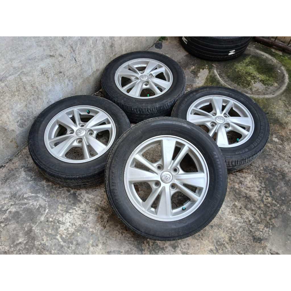 VELG SECOND AVANZA VELOZ RING 15 PCD 4X114.3 BAN BONUS 185 65 R15