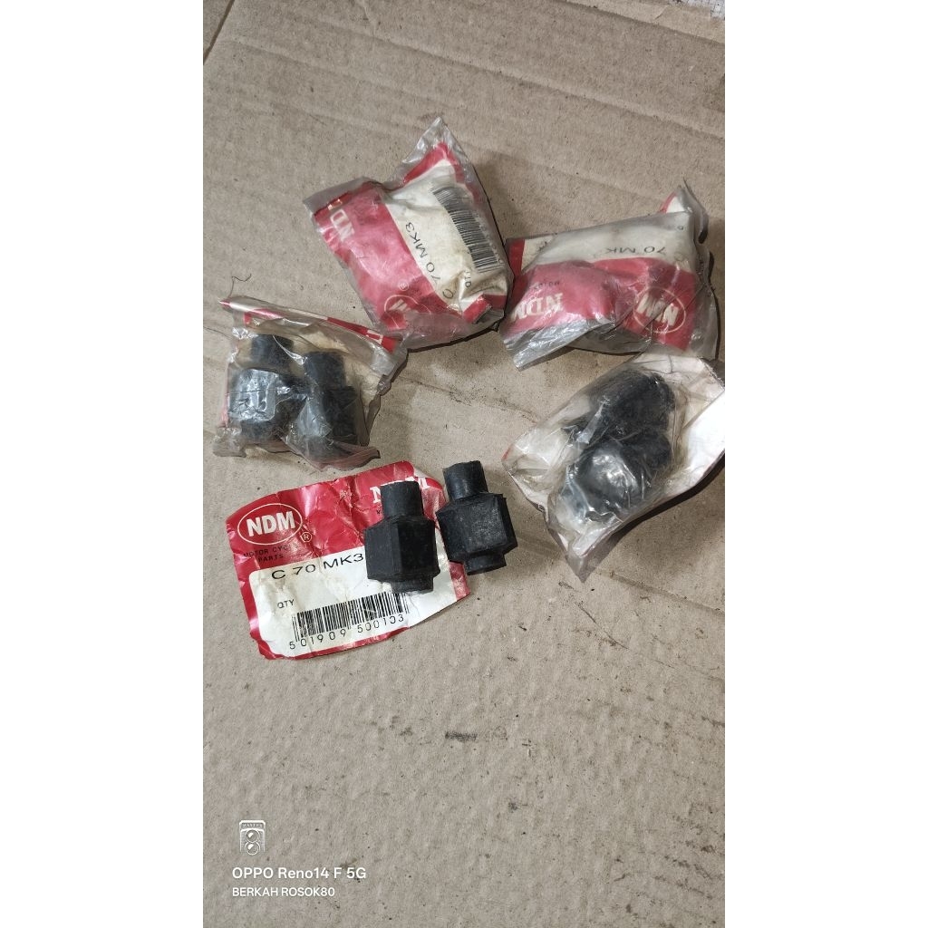 karet Apolo Apollo c70 karet ganjel sekok shock depan Honda c70 c 70 c700 (sepasang)