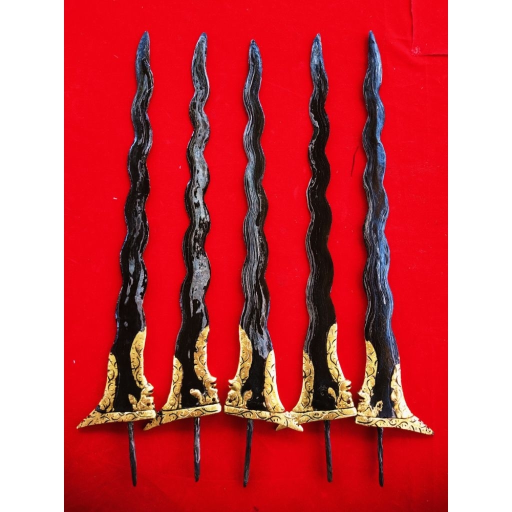 WILAHAN KERIIS SINGO BARONG KINATAH KUNING SARI