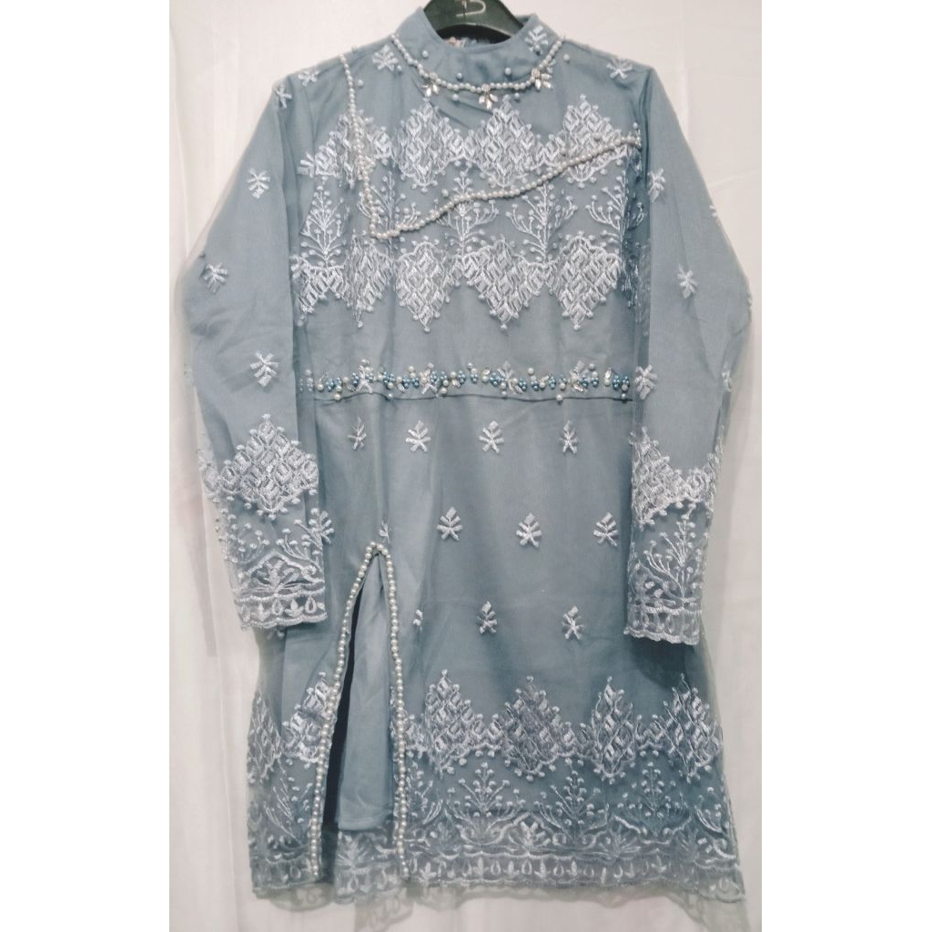 Kebaya modern Payet mutiara