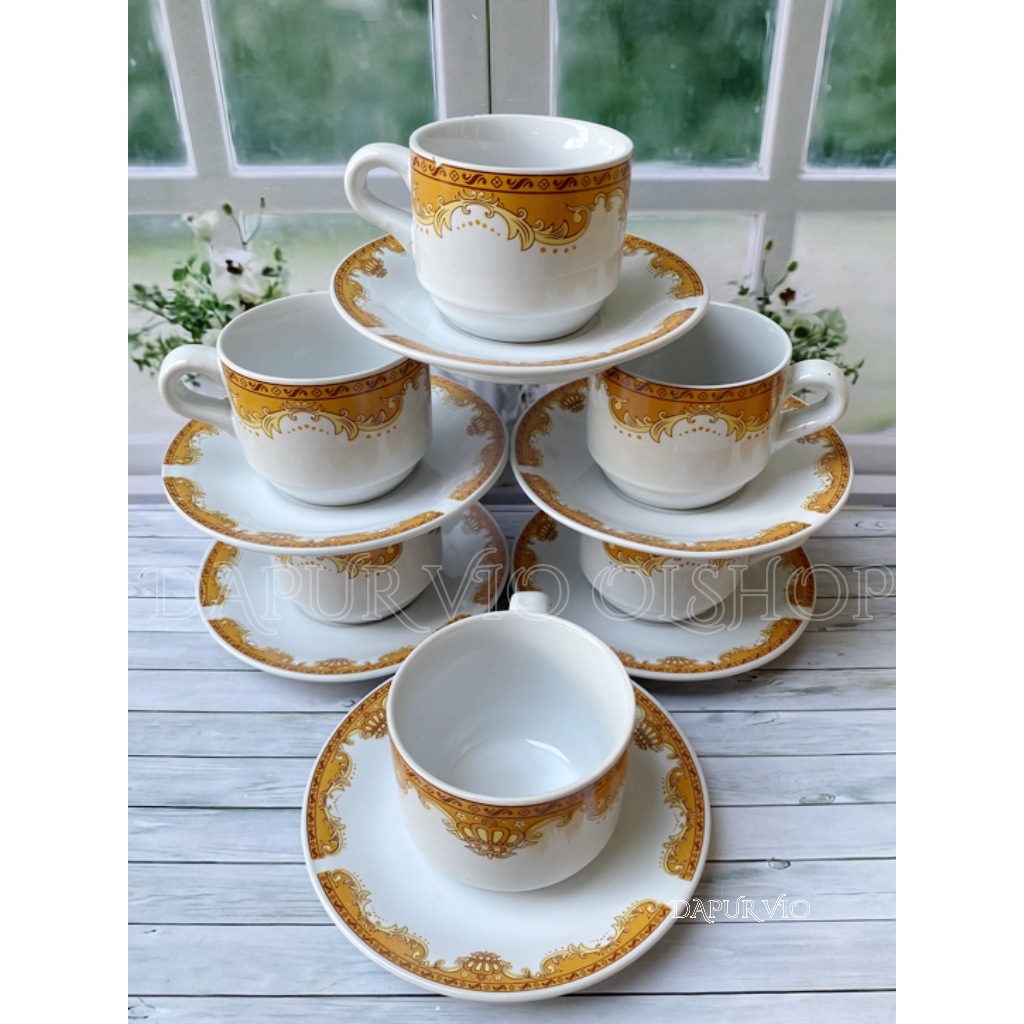 1 SET GELAS KERAMIK LUCKY MOTIF MAHKOTA KUNING 1 SET ISI 6 GELAS + 6 TATAKAN