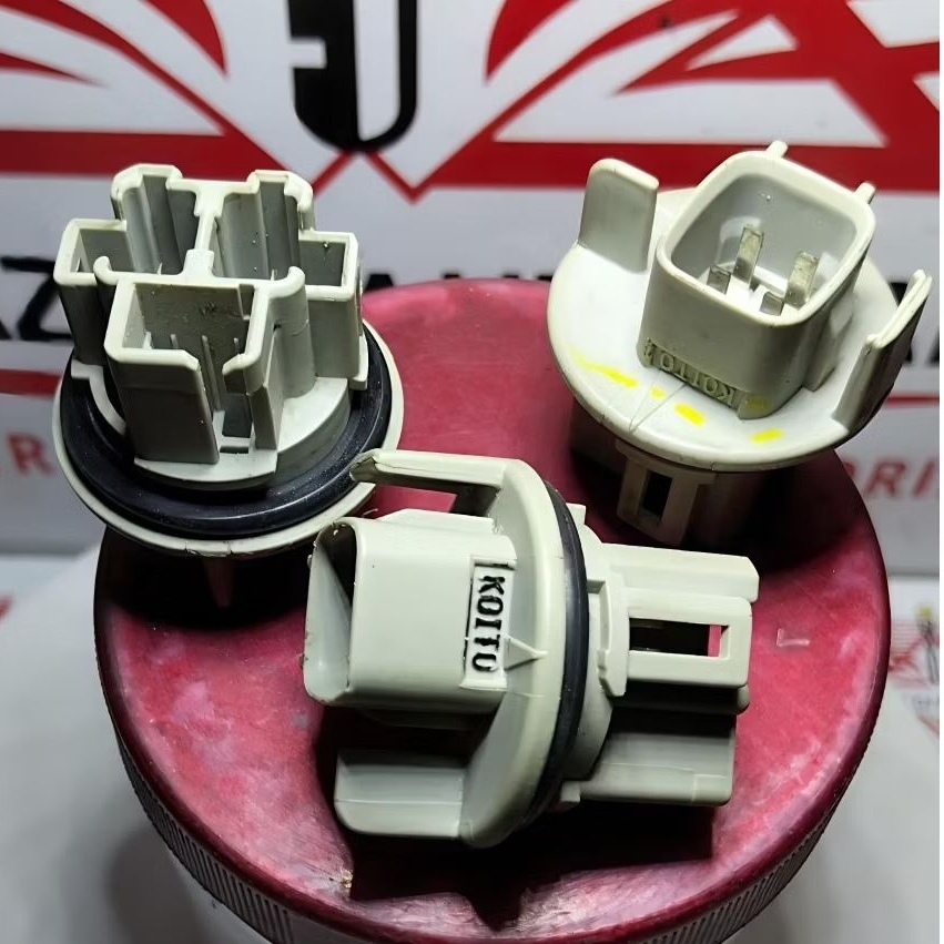 Soket Fiting Headlamp Toyota Original KOITO