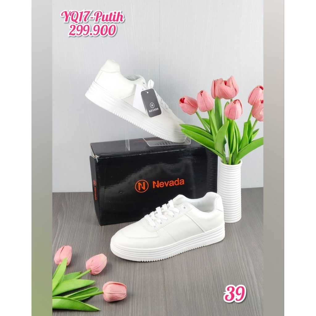 SIZE 39‼️SEPATU SNEAKERS NEVADA PUTIH
