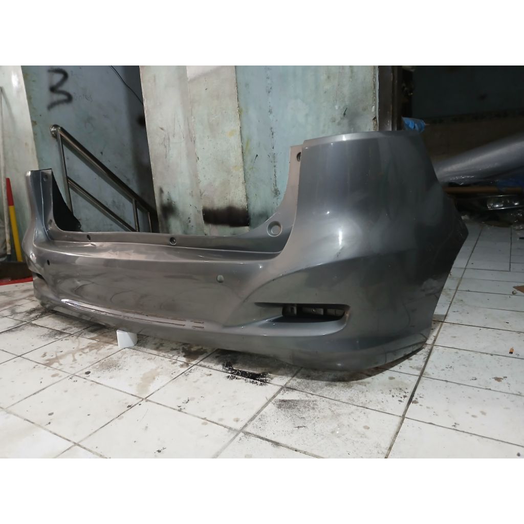 bumper belakang suzuki Ertiga 2017 original