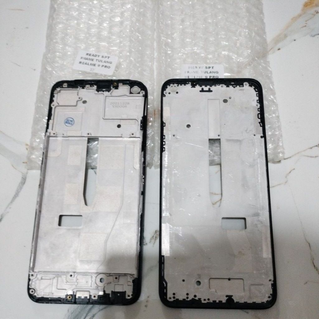 tulang/bezzel/tatan lcd PREME LCD FREME LCD REALME 9 PRO/REALME 9PRO
