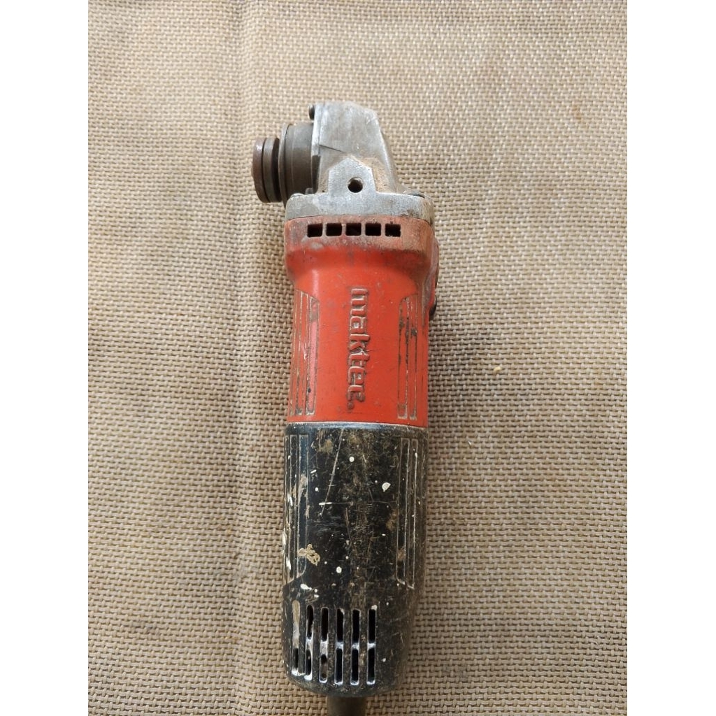 GERINDA MODERN M2300 & maktec mt 90( BEKAS BERFUNGSI )