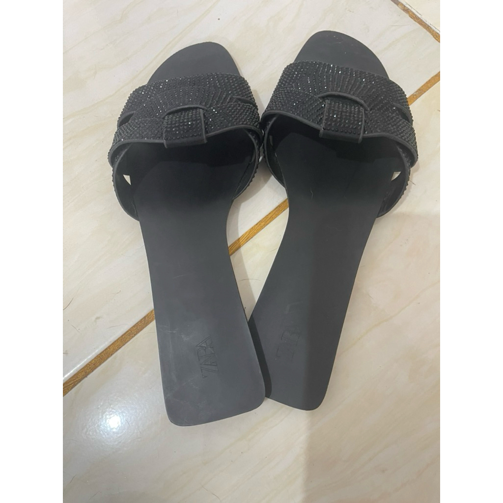 ZARA FLAT SANDAL