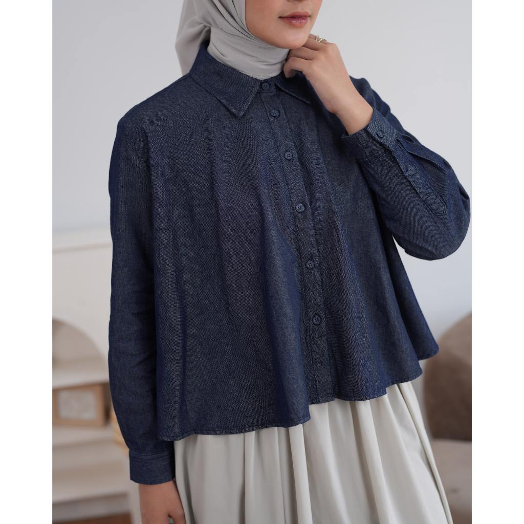 Heaven Lights - Emma Crop Shirt - Atasan Denim Kemeja Wanita