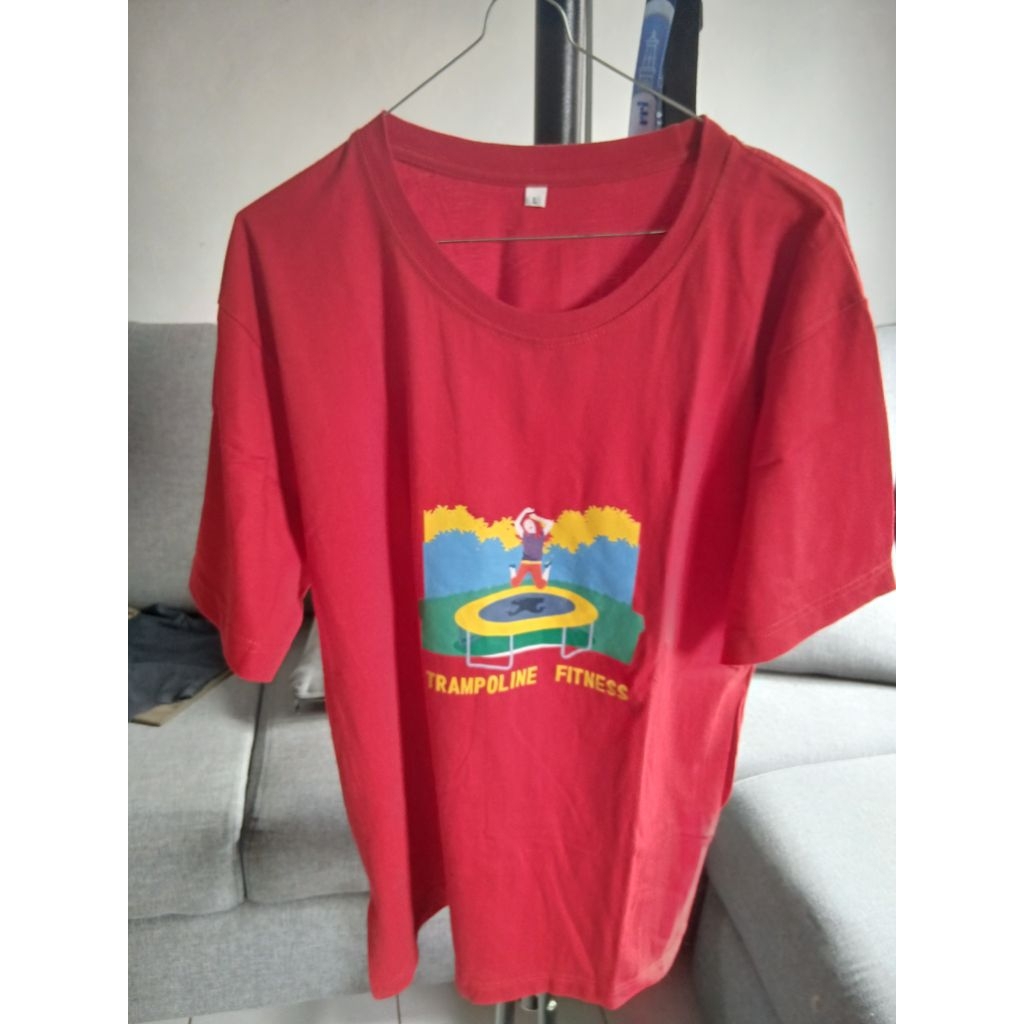 Preloved Kaos Olahraga