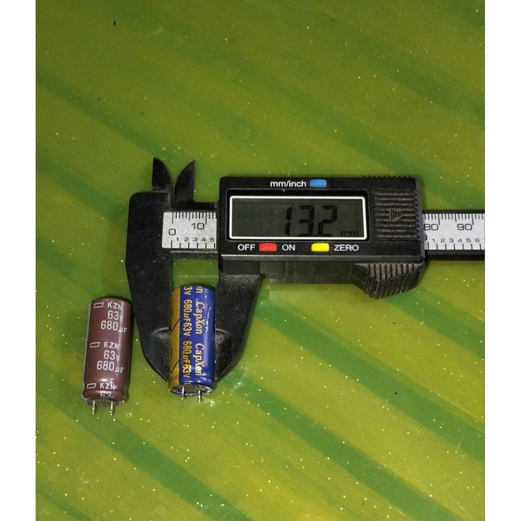 ELCO 63V 680UF BEKAS COPOTAN