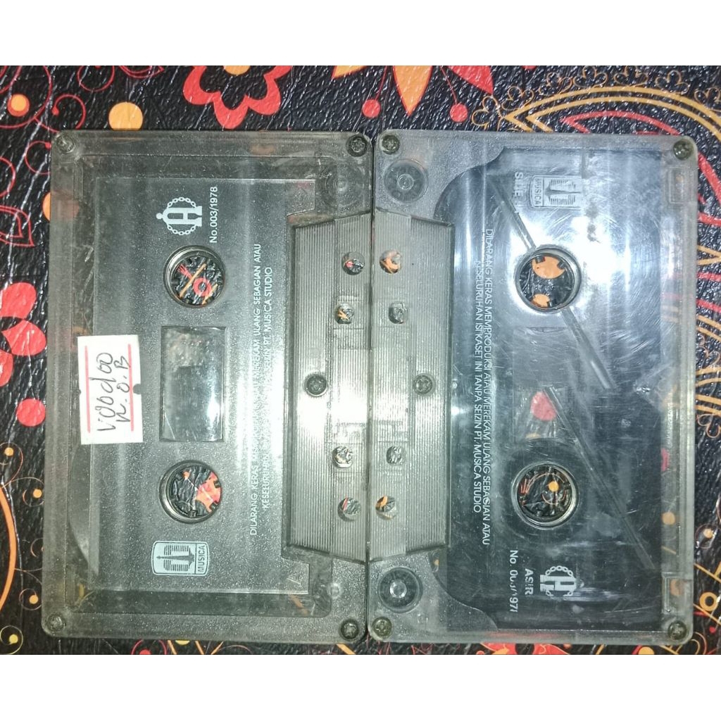 Kaset voodoo dan kotak band