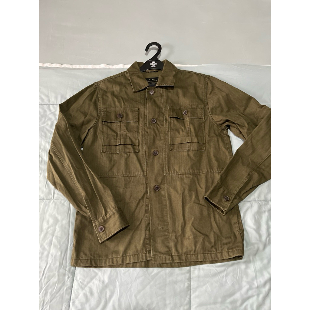 preloved zara man jaket warna army
