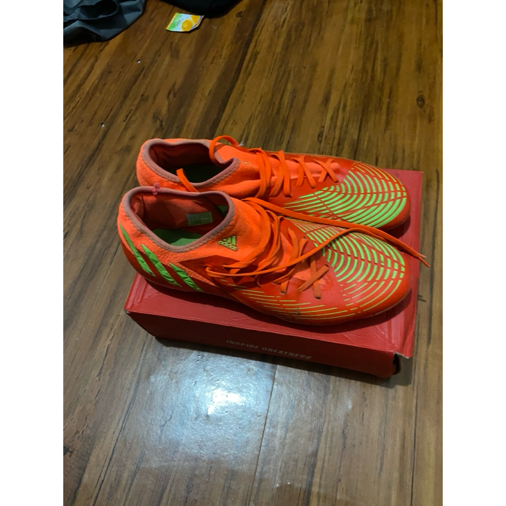 Adidas predator size 45