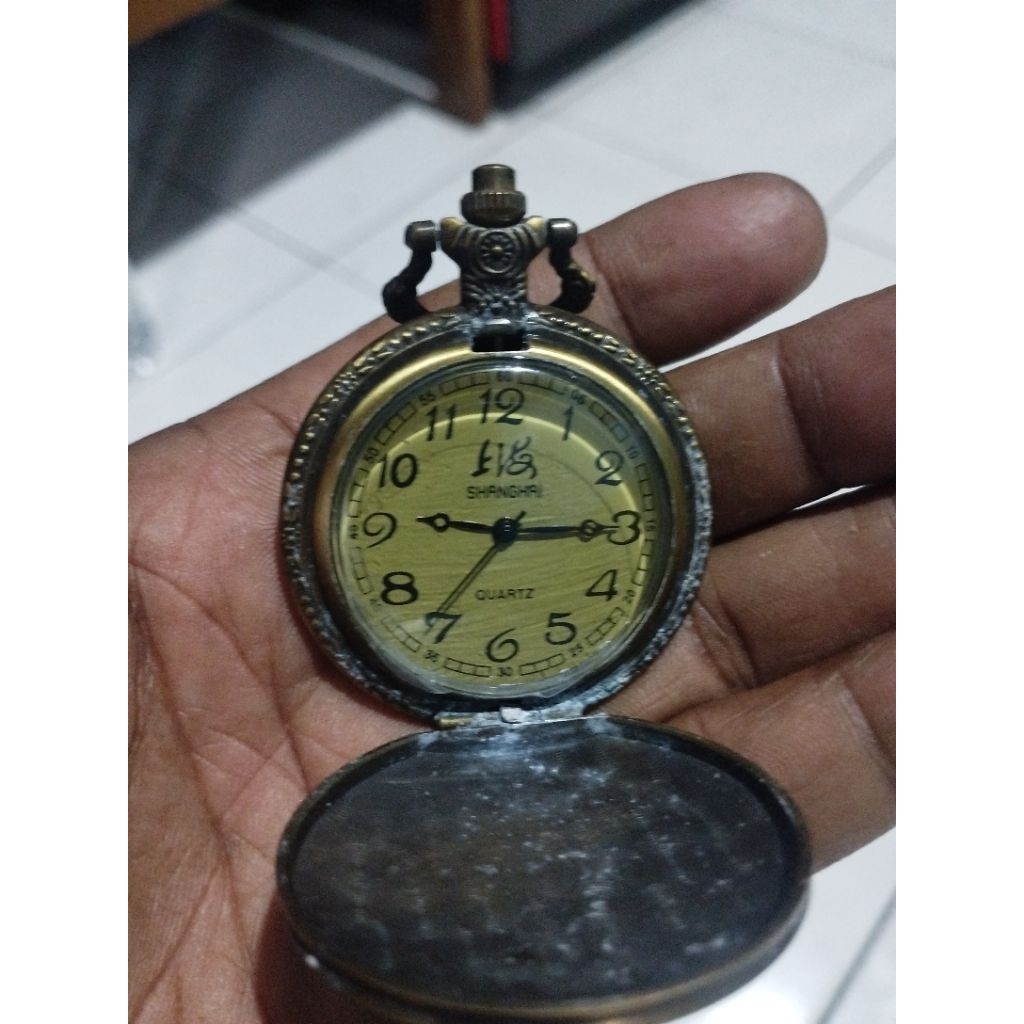 jam saku Shanghai Quartz (mati)
