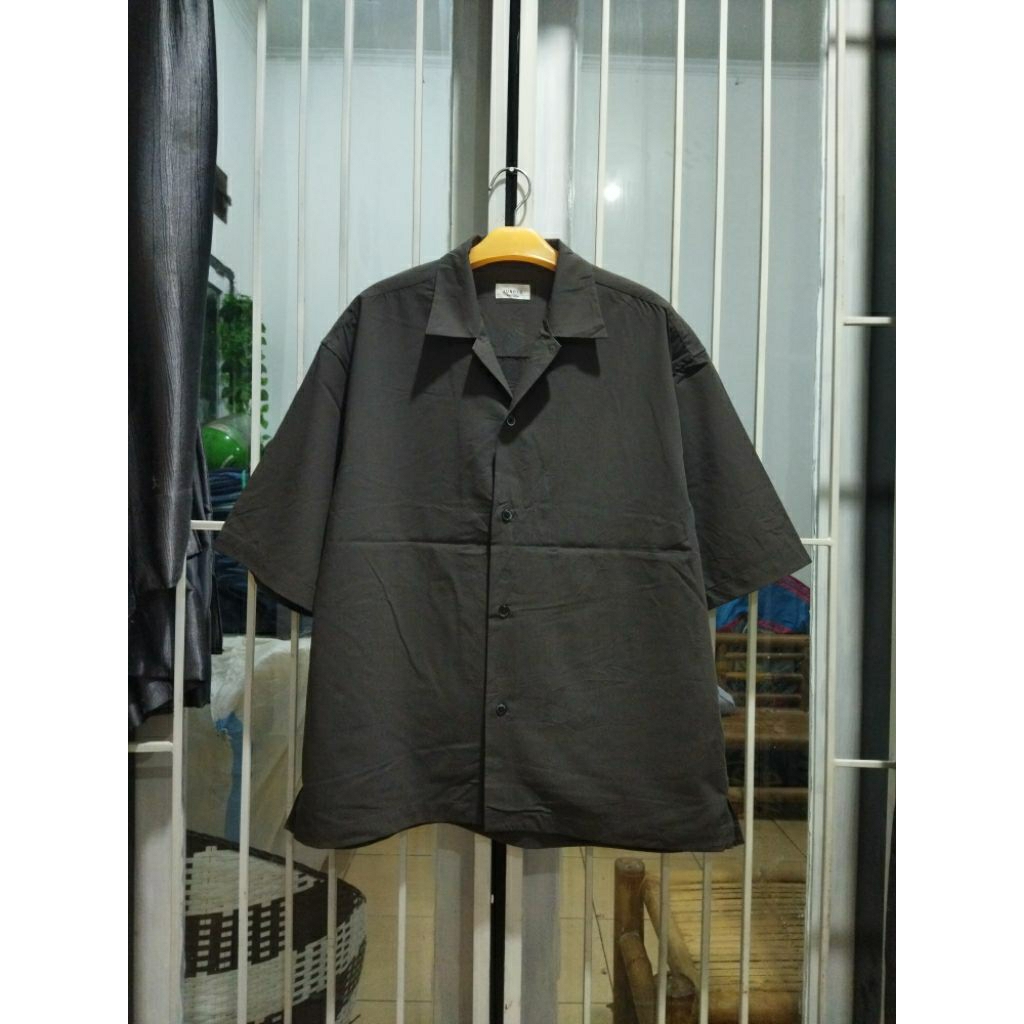 kemeja rayon polos Junred open colar lengan pendek pria XL
