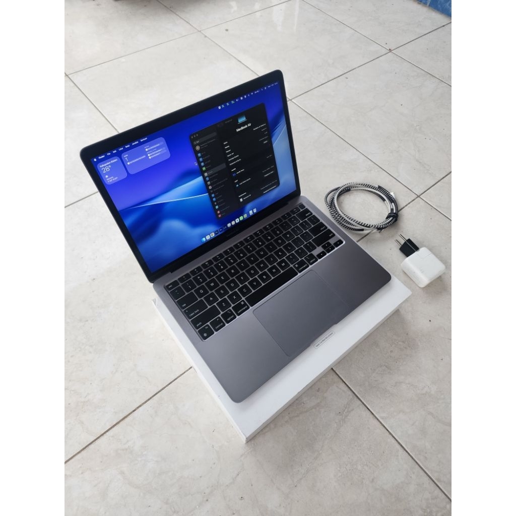 Macbook air m1 8/256 CPO 2020
