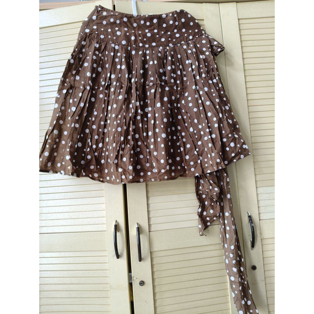 Brown polkadot side tie skirt size 2