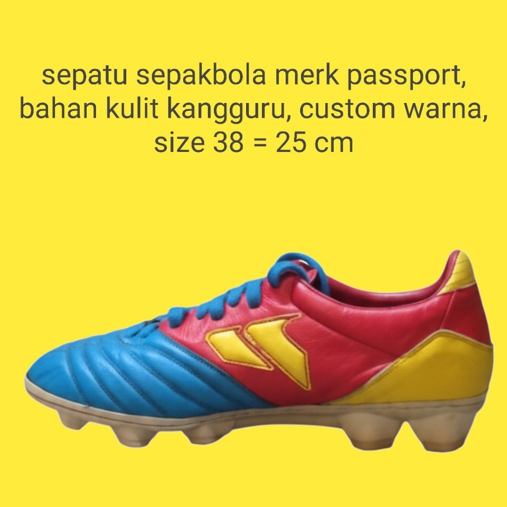 borongan sepatu sepakbola dan futsal bekas ukuran 38 dan 39 atau insole 25 cm