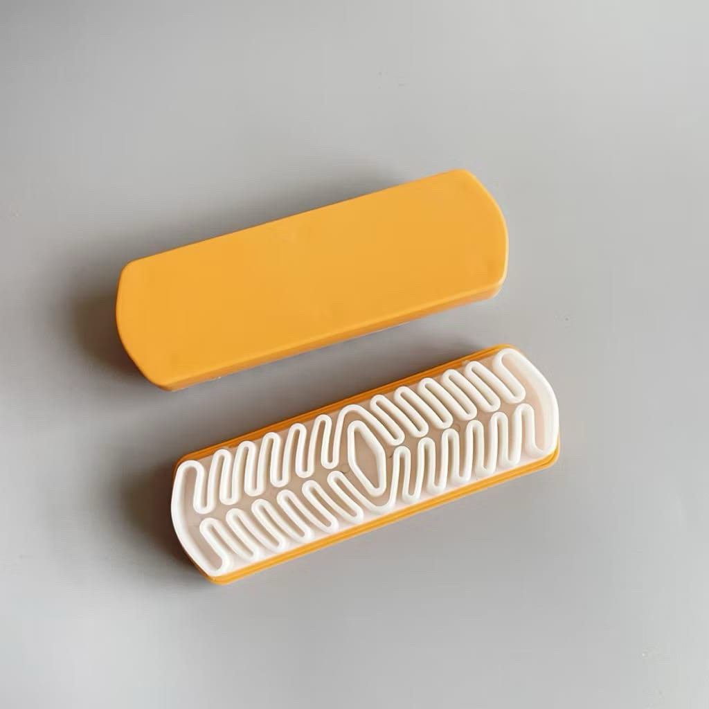 P686 - Sikat Rubber Crepe Pembersih Sepatu Suede Brush Tanpa Cuci Air