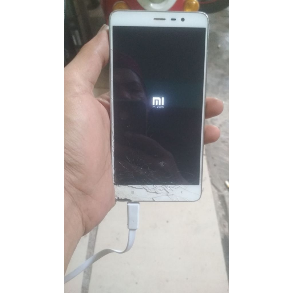 REDMI NOTE 3 ram 3/32 ( mati/rusak )