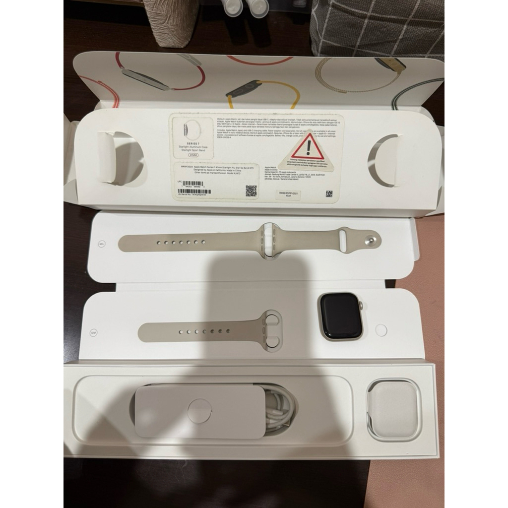 Apple Watch Series 7 41mm Starlight