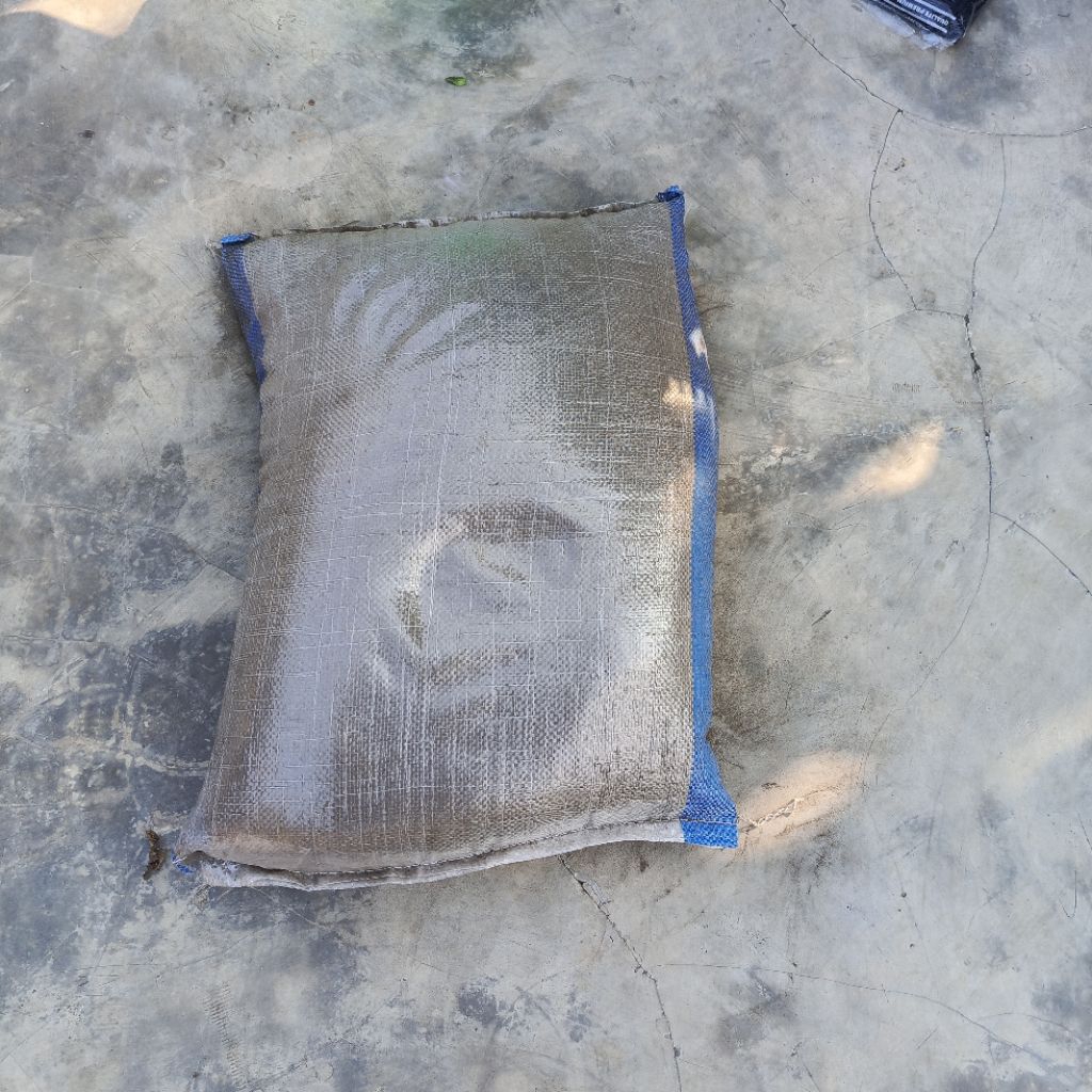 pupuk organik kohe kambing karungan 25kg media tanam kotoran kambing halus