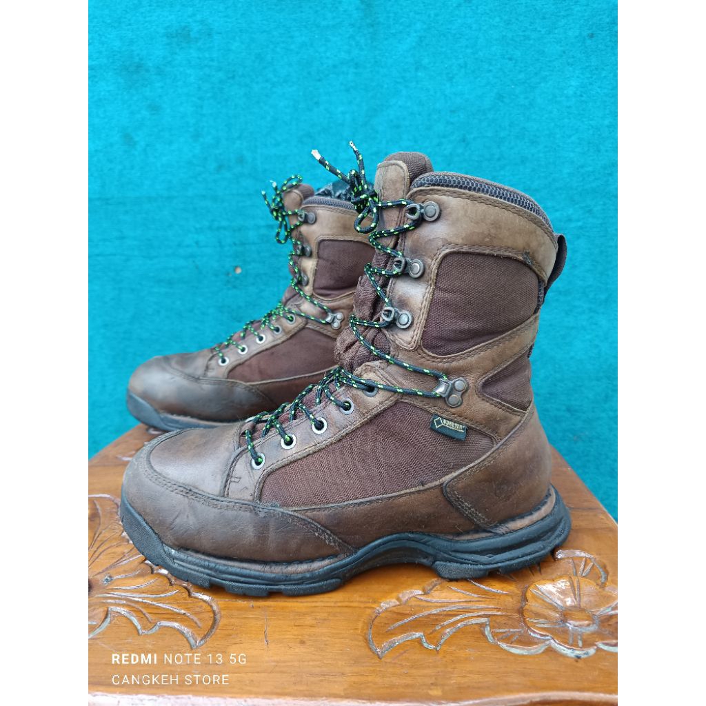 Danner size 43 insole 27 cm sepatu gunung, sepatu hiking, sepatu outdoor, sepatu lapangan, sepatu ke