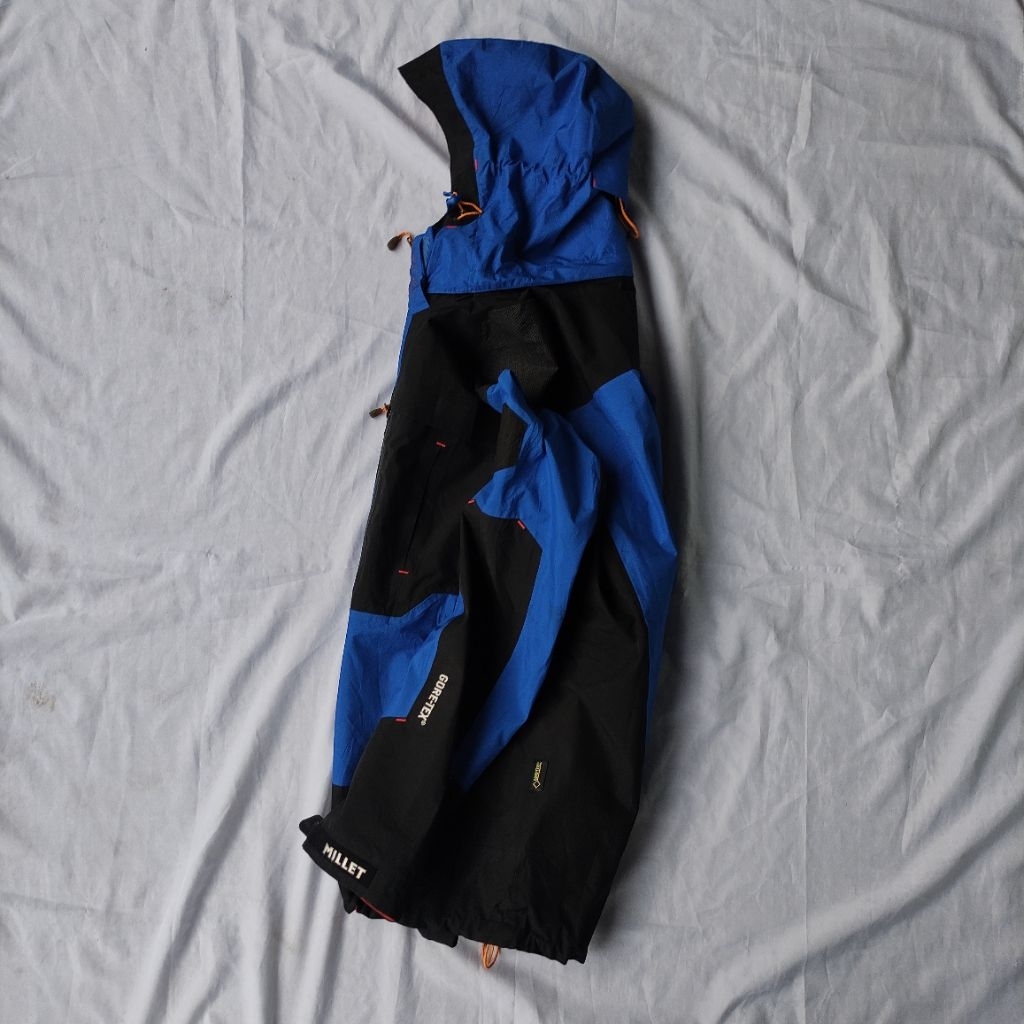 Gorpcore jacket millet goretex