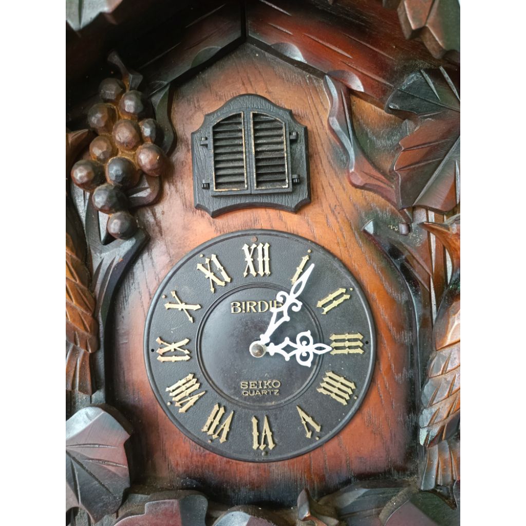 Jam Kikuk SEIKO Birdie UK. Besar, Jam Normal Akurat, Pendulum Goyang, Burung Keluar/Masuk