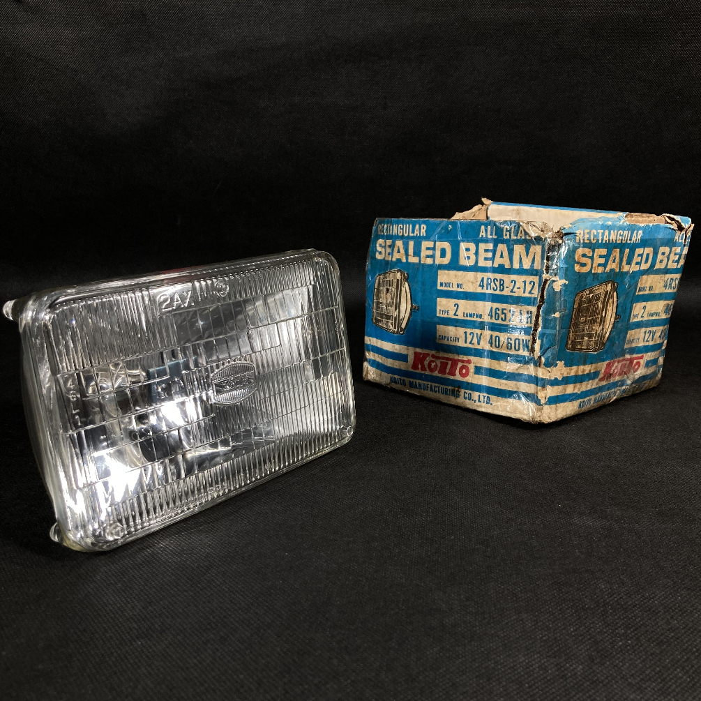 Lampu Sealed Beam Kotak Kecil 24V 60W Koito 4RSB-2-12 3 Kaki Original Japan