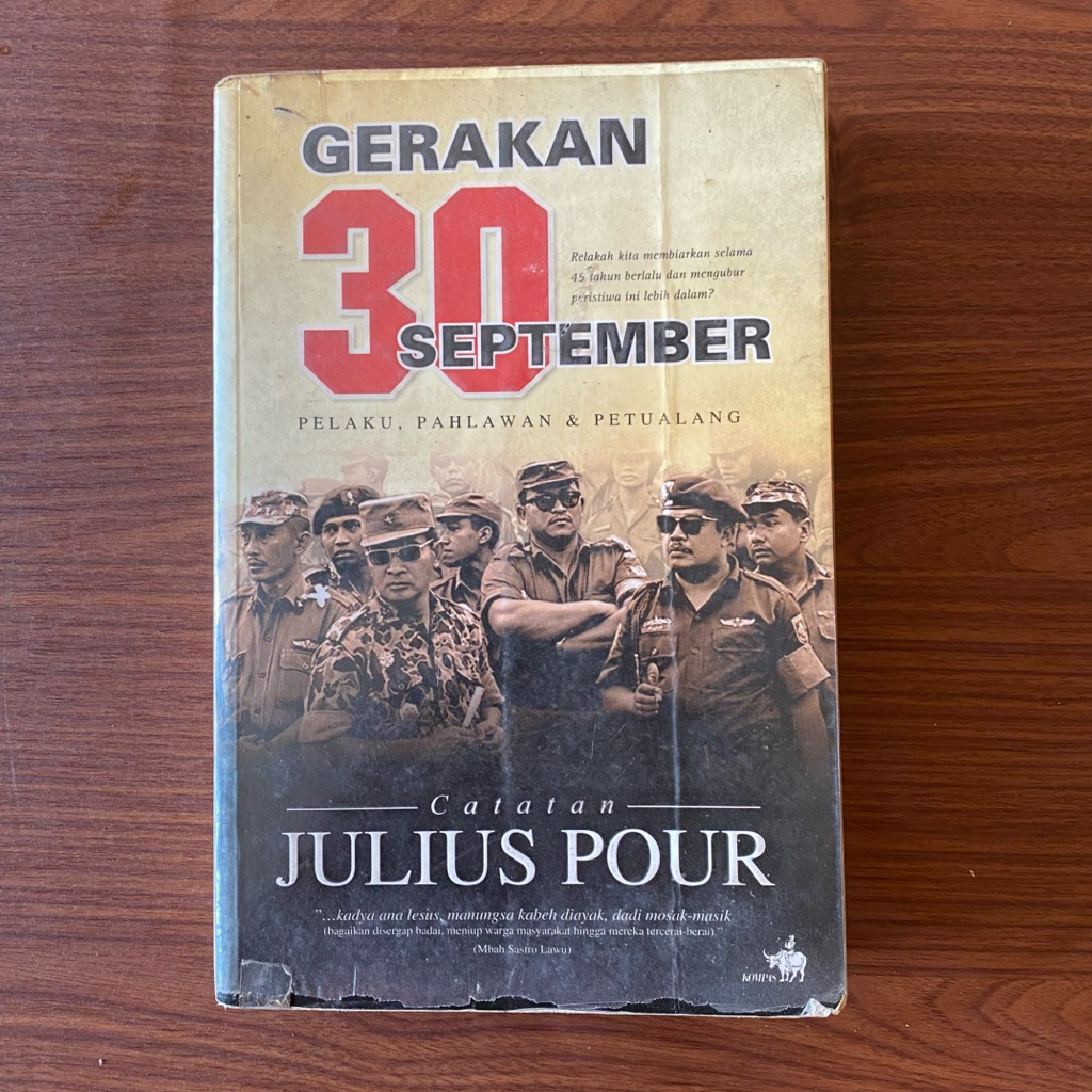 BUKU GERAKAN 30 SEPTEMBER - CATATAN JULIUS POUR