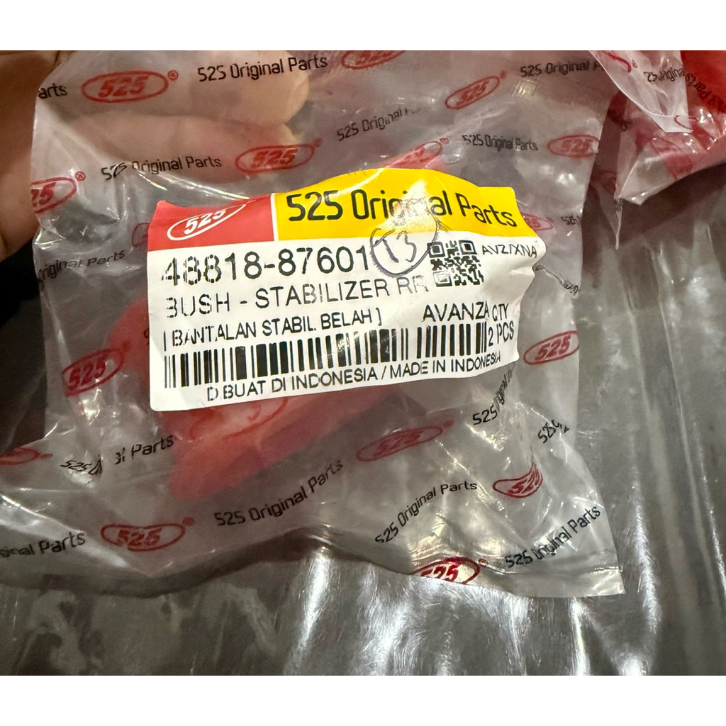 Karet Stabilizer Depan l mobil Toyota Avanza Daihatsu Taft F70/ daihatsu Feroza