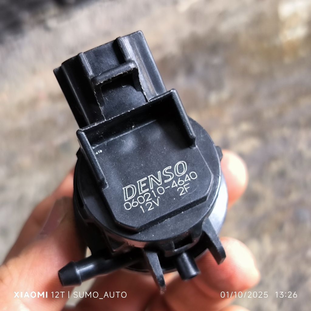 BEKAS LELANGAN DINAMO MOTOR SEMPROTAN AIR WIPER AVANZA XENIA 2004-2011 INNOVA 2004-2015