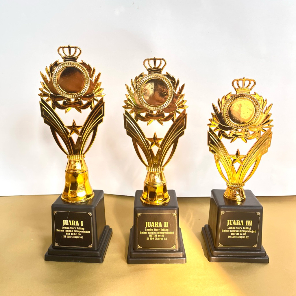 Piala Lencana Satu Set Murah Akrilik