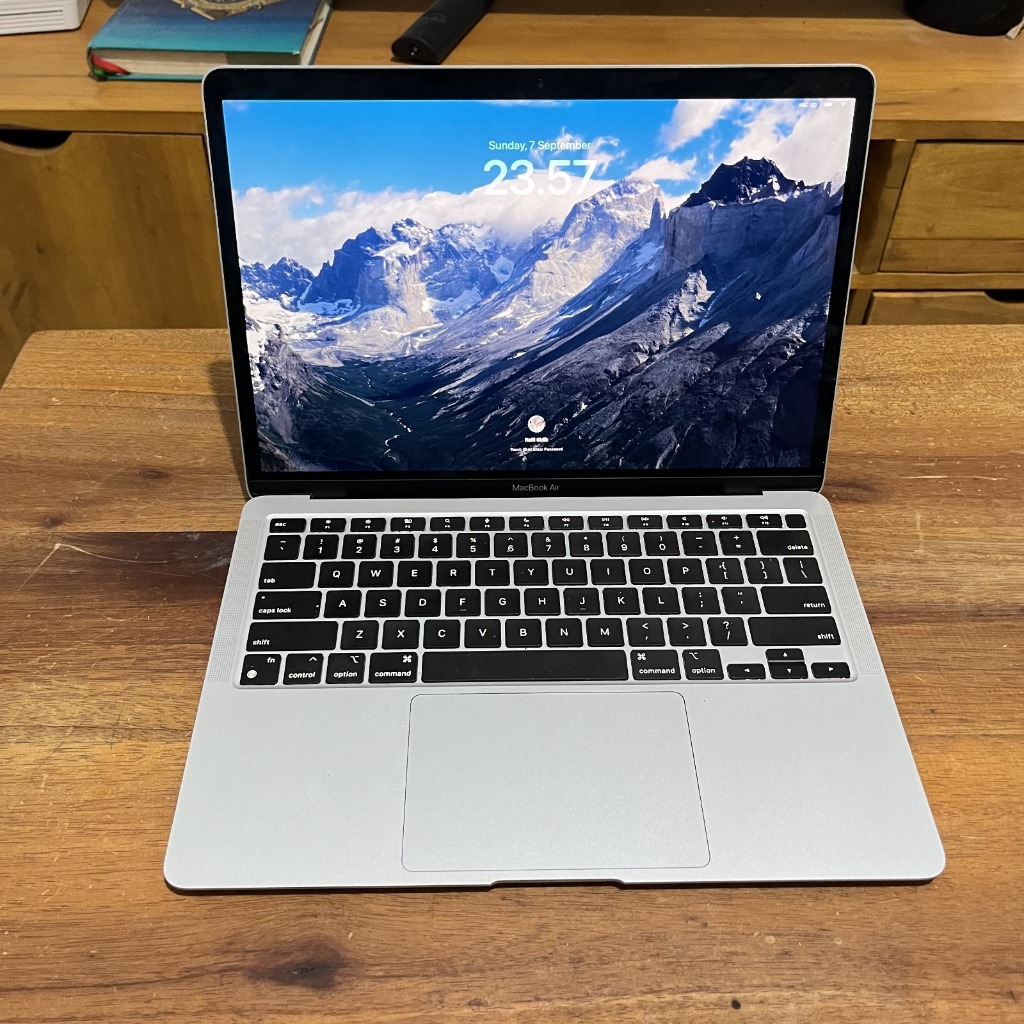 Macbook Air M1 2020