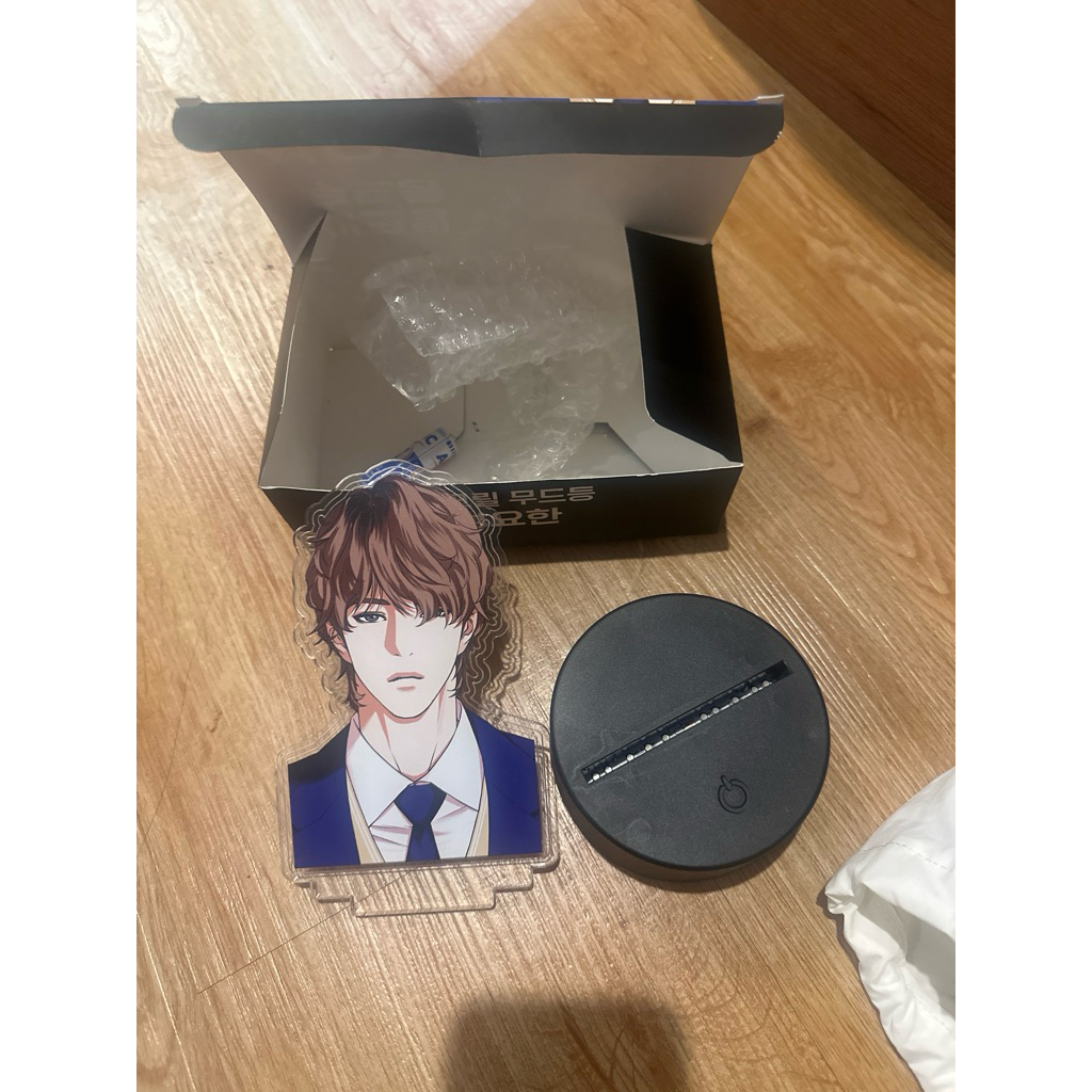 seong yohan mood lamp lookism