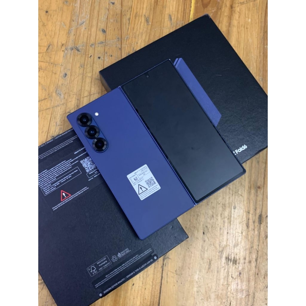 Samsung z fold 6 12/512gb second fullset