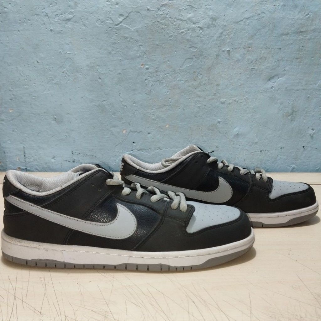 SEPATU BEKAS SIZE 45 INSOLE 29 CM